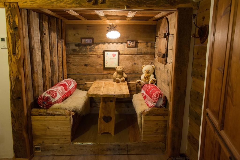 Chalet Bois D'Antan Bed and Breakfast Sainte-Foy-Tarentaise Værelse billede